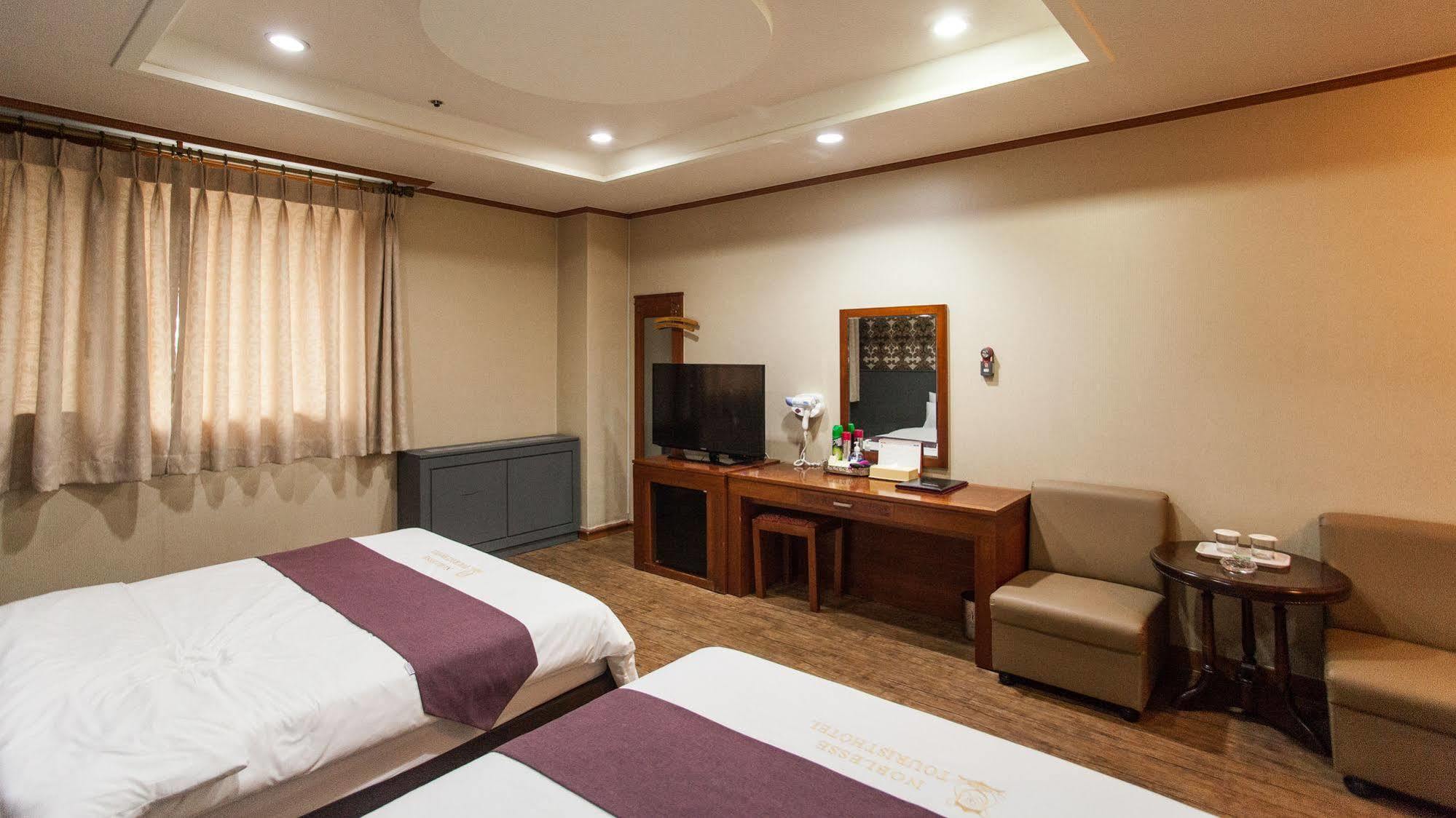 Hotel Noblesse Seul Dış mekan fotoğraf