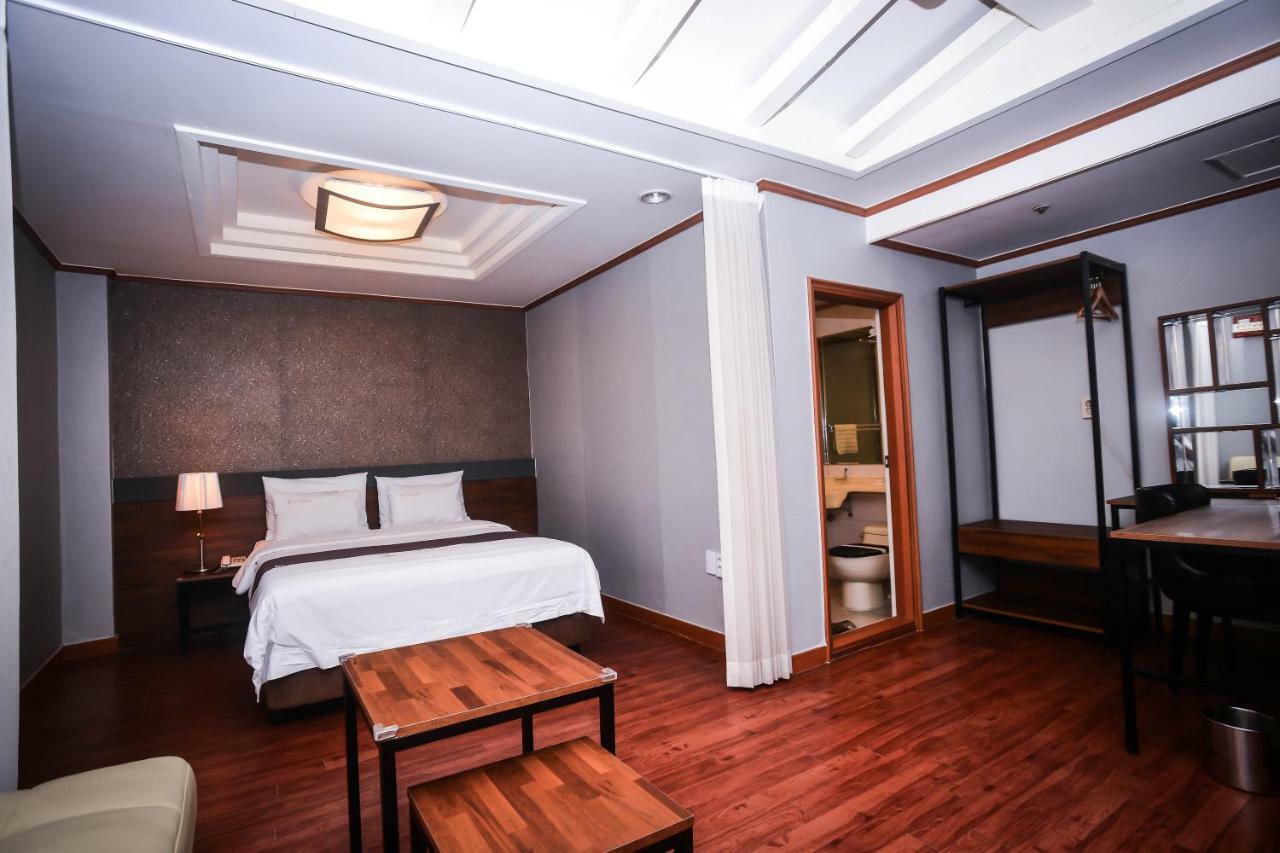 Hotel Noblesse Seul Dış mekan fotoğraf